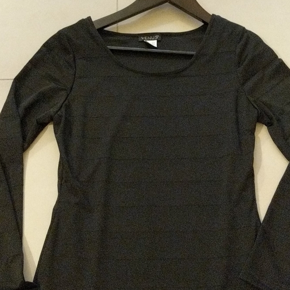 Womans black dress - Picture 2 of 2